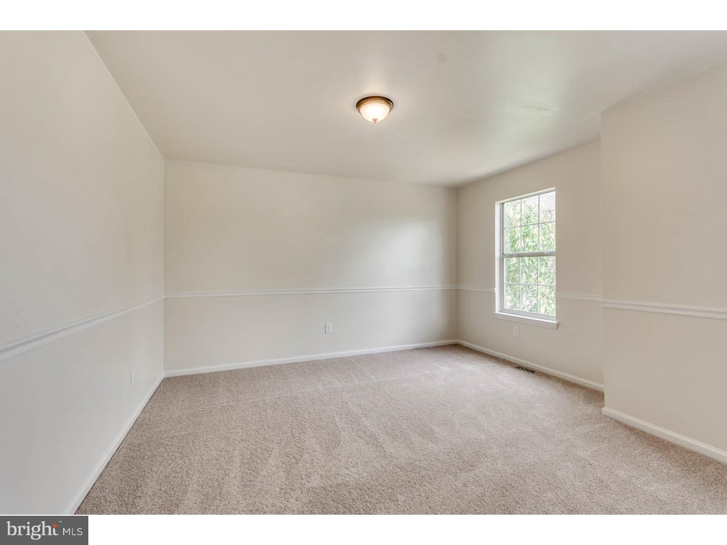 730 Rutland Court Sewell, NJ 08080 - Photo 7 of 24