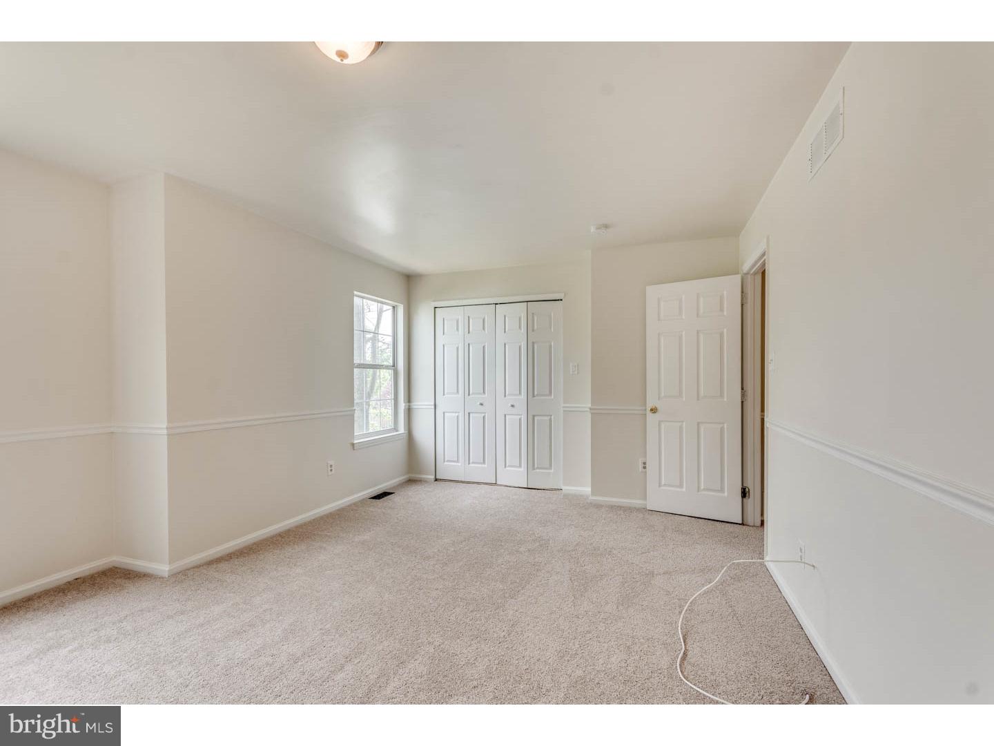 730 Rutland Court Sewell, NJ 08080 - Photo 8 of 24
