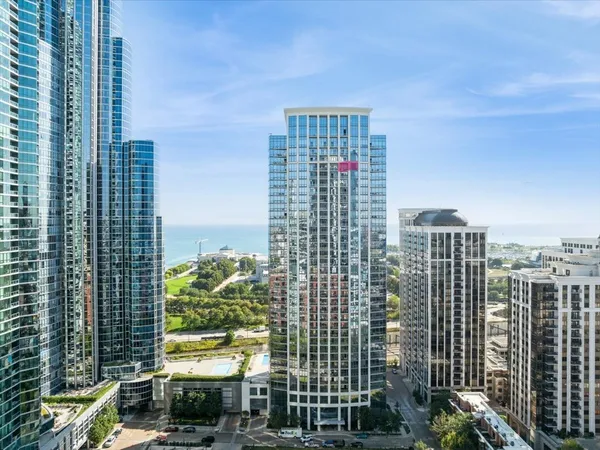 $3,200 | 1235 South Prairie Avenue, Unit 3306, Chicago, IL 60605