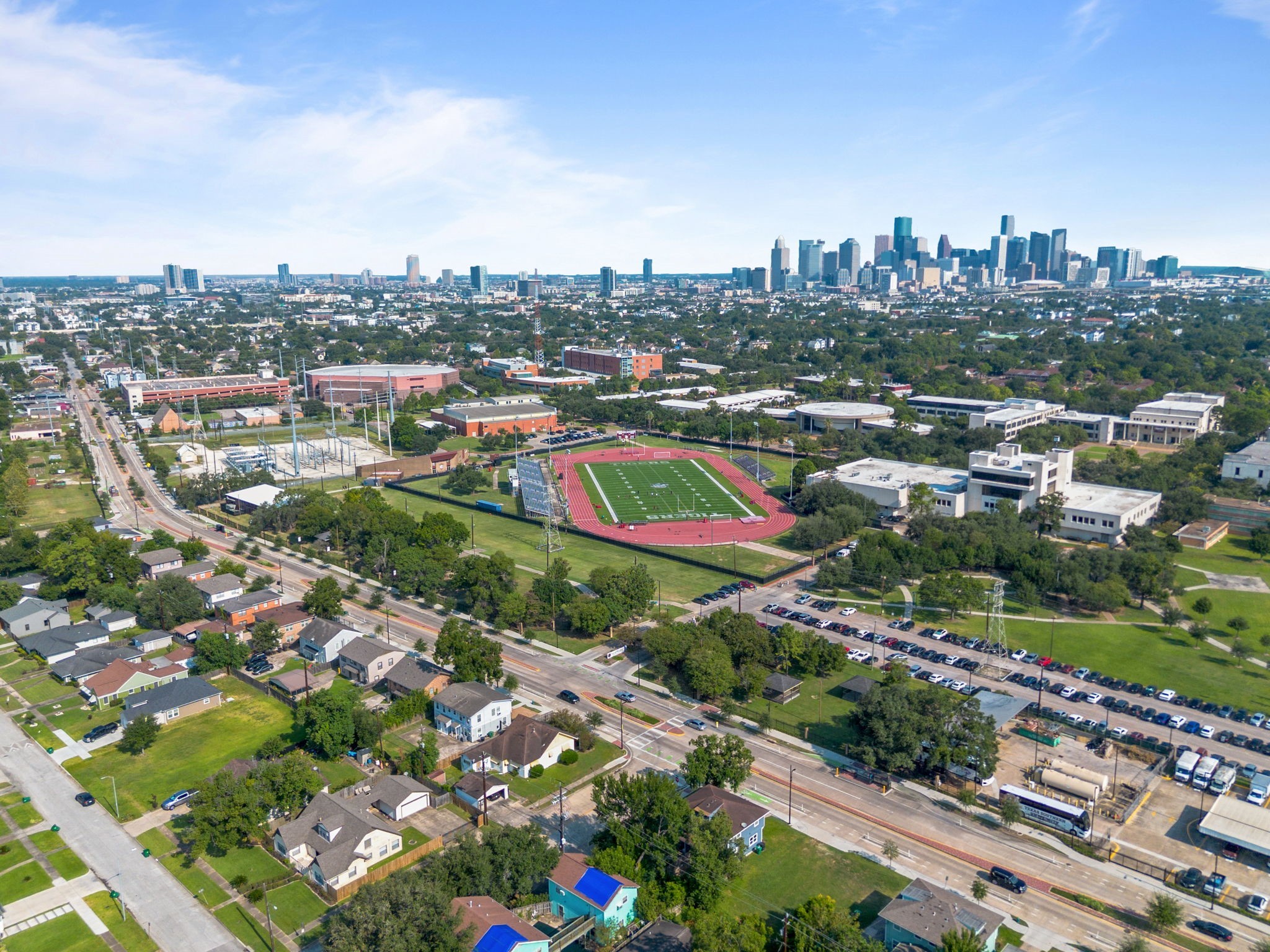 3338 Wichita Street Houston, TX 77004 - Photo 3 of 19 a view of a city