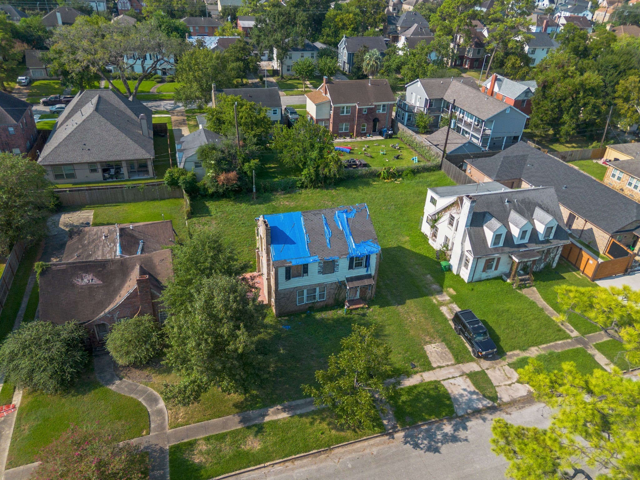 3338 Wichita Street Houston, TX 77004 - Photo 5 of 19 an aerial view of a house with garden space and street view