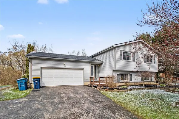 $299,900 | 1333 Whitney Road, Ontario, NY 14519