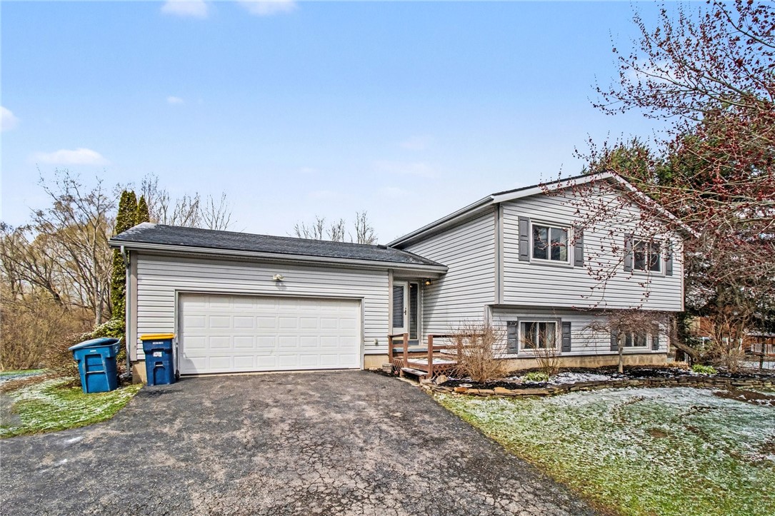 1333 Whitney Road Ontario, NY 14519 - Photo 1 of 31