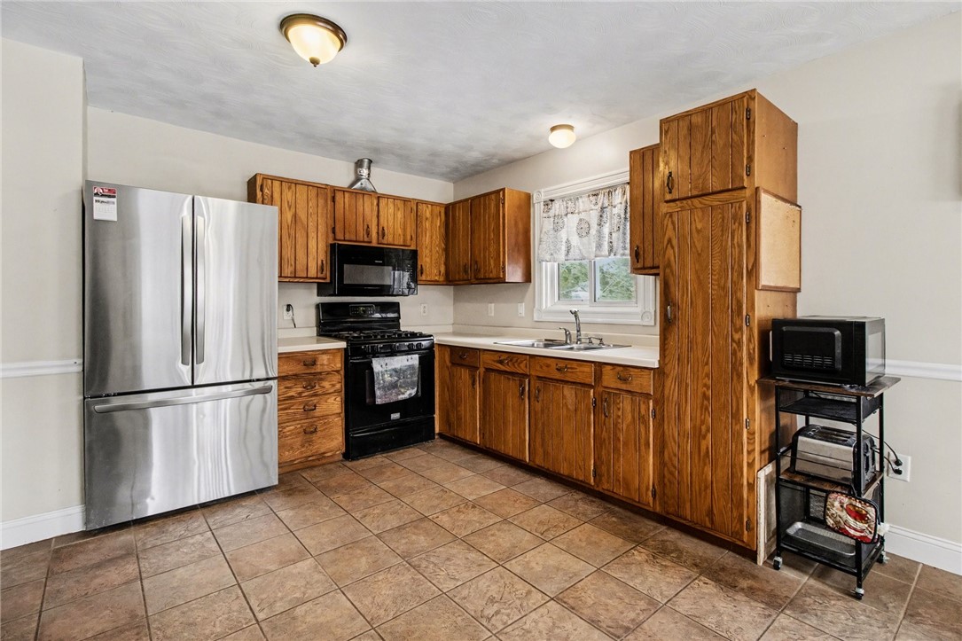 1333 Whitney Road Ontario, NY 14519 - Photo 9 of 31