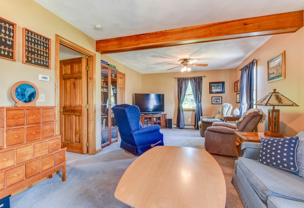 11 Chestnut Hill Road Middletown, RI 02842 - Photo 16 of 43 Gallery Image 16