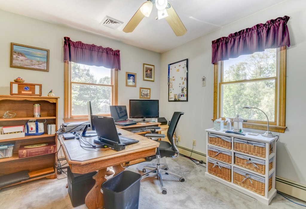 11 Chestnut Hill Road Middletown, RI 02842 - Photo 25 of 43 Gallery Image 25