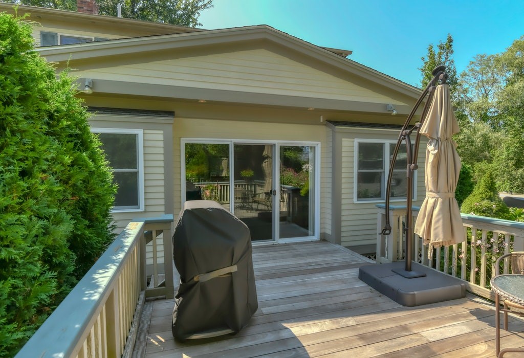 11 Chestnut Hill Road Middletown, RI 02842 - Photo 41 of 43 Gallery Image 41