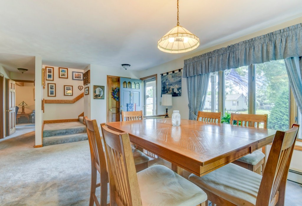 11 Chestnut Hill Road Middletown, RI 02842 - Photo 10 of 43 Gallery Image 10