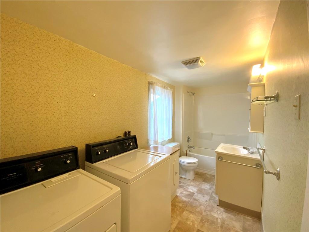 323 Prestley Road Bridgeville, PA 15017 - Photo 17 of 22 Second floor laundry/bathroom