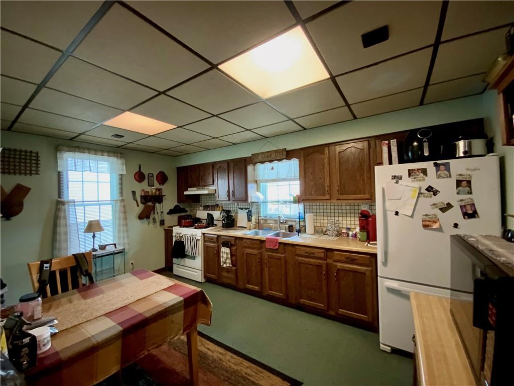 323 Prestley Road Bridgeville, PA 15017 - Photo 5 of 22 Gallery Image 5