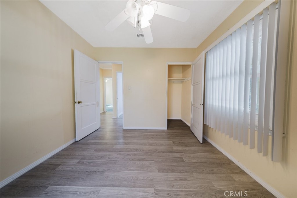 12557 Debell Street Pacoima, CA 91331 - Photo 16 of 36