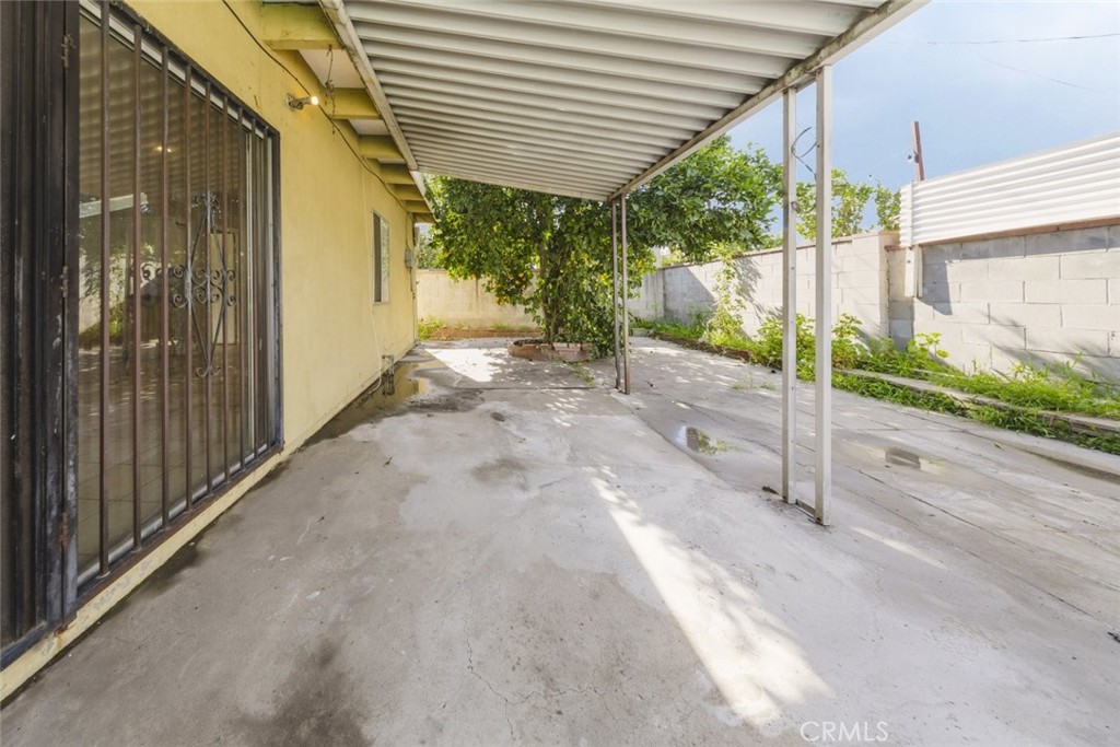 12557 Debell Street Pacoima, CA 91331 - Photo 22 of 36