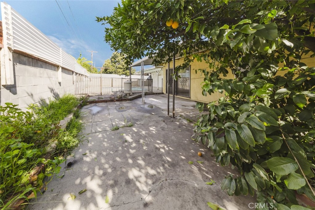 12557 Debell Street Pacoima, CA 91331 - Photo 23 of 36