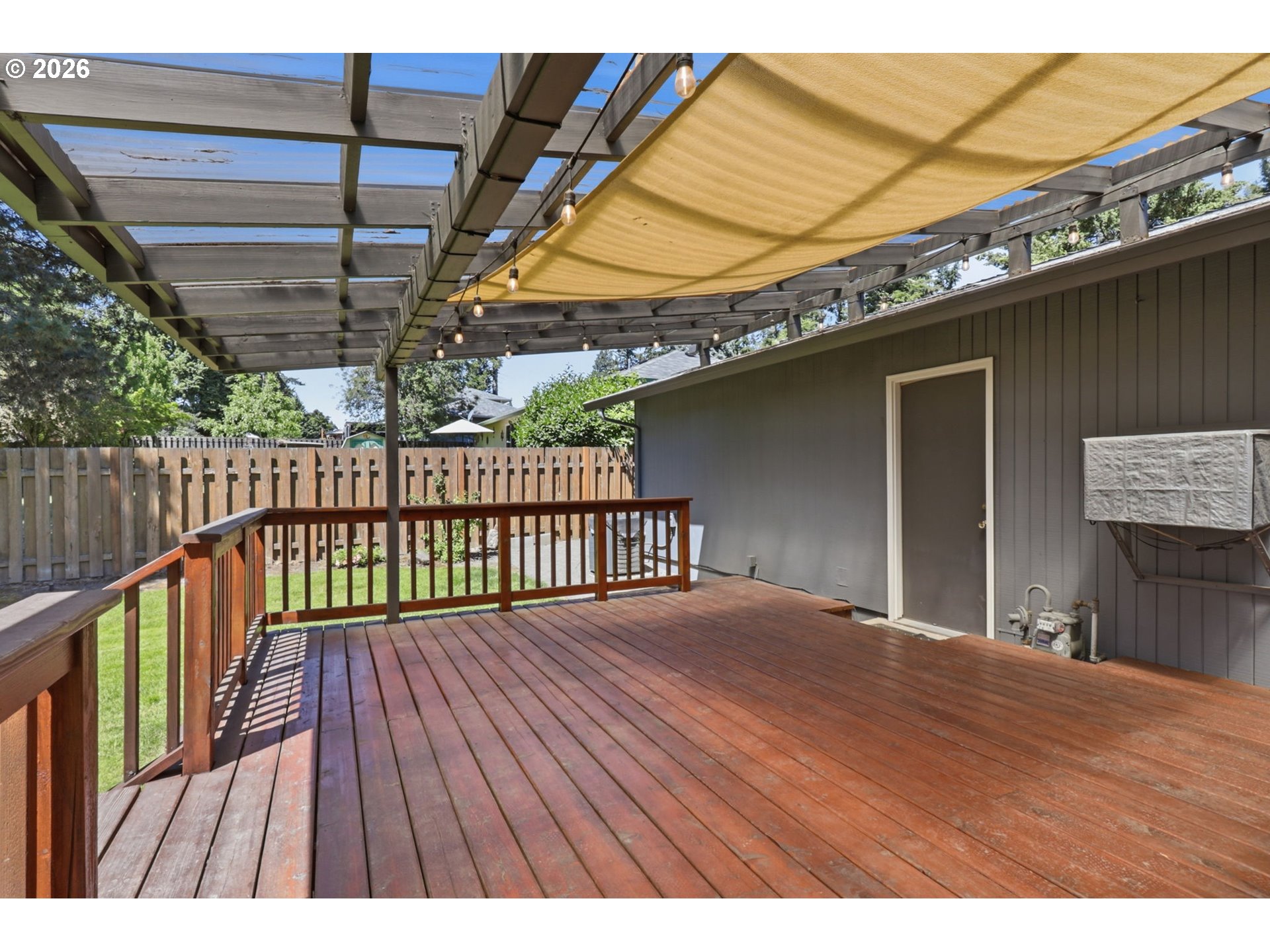 19654 Southwest Murphy Street Beaverton, OR 97078 - Photo 30 of 41 Deck