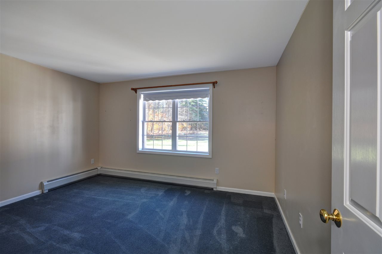 113 Ledge Road Chester, NH 03036 - Photo 29 of 39