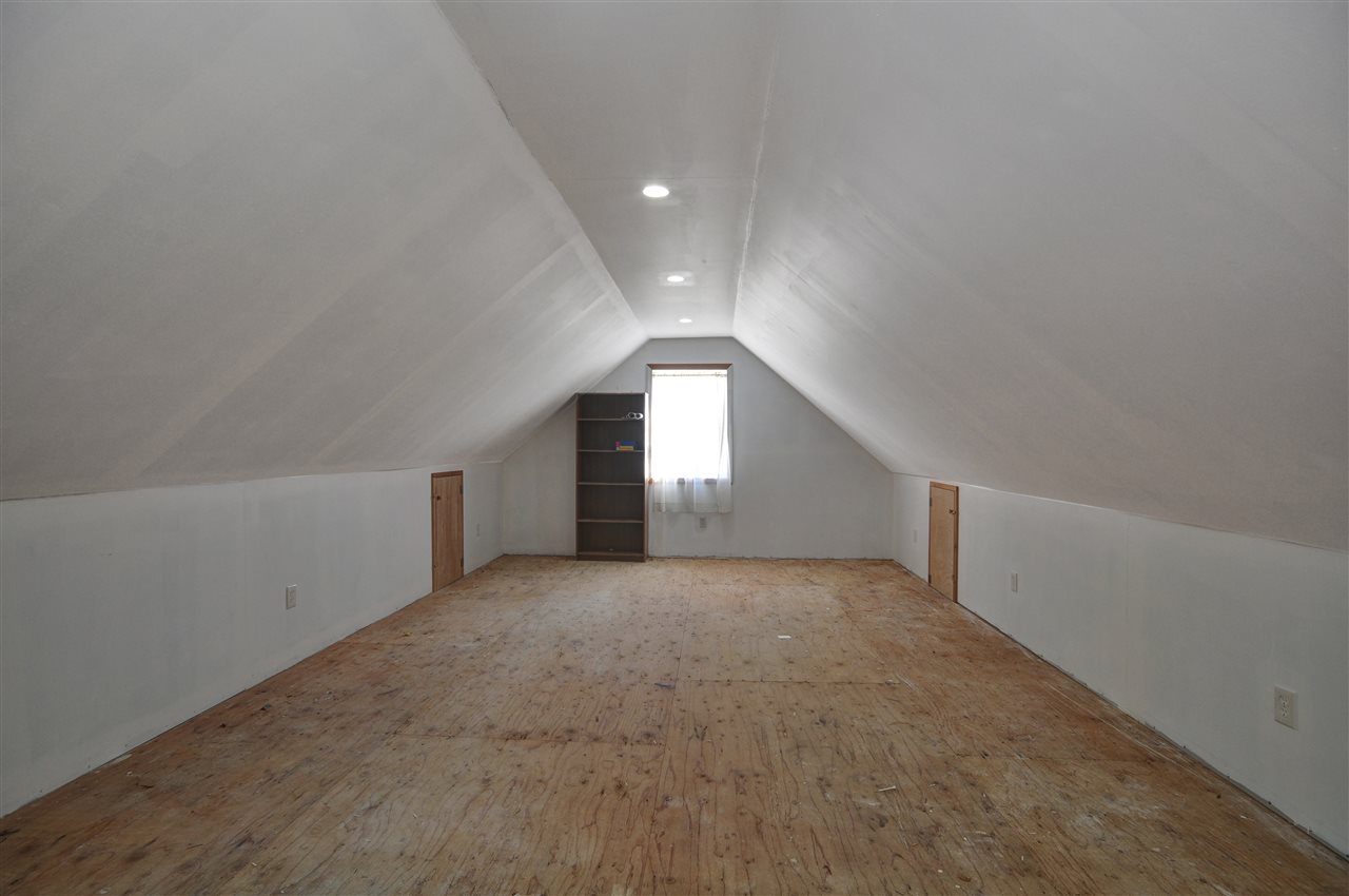 113 Ledge Road Chester, NH 03036 - Photo 35 of 39