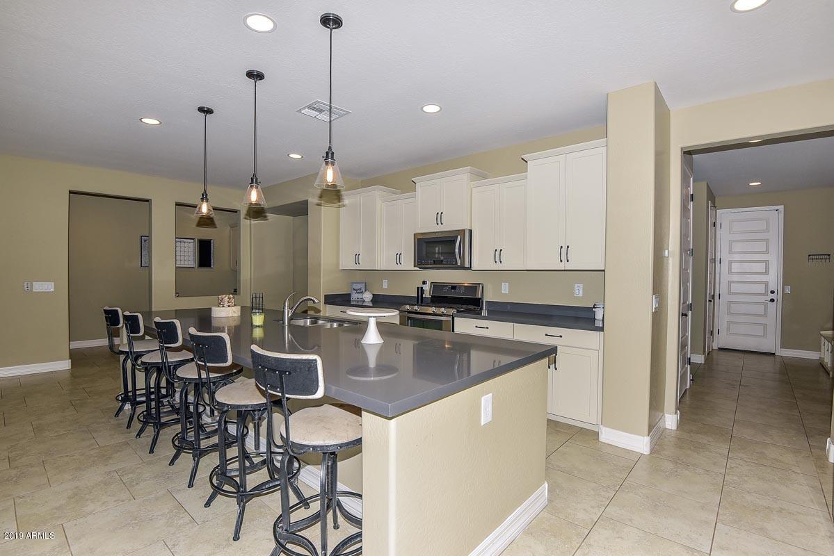 20499 West Stone Hill Road Buckeye, AZ 85396 - Photo 7 of 39 Kitchen2-ehlen