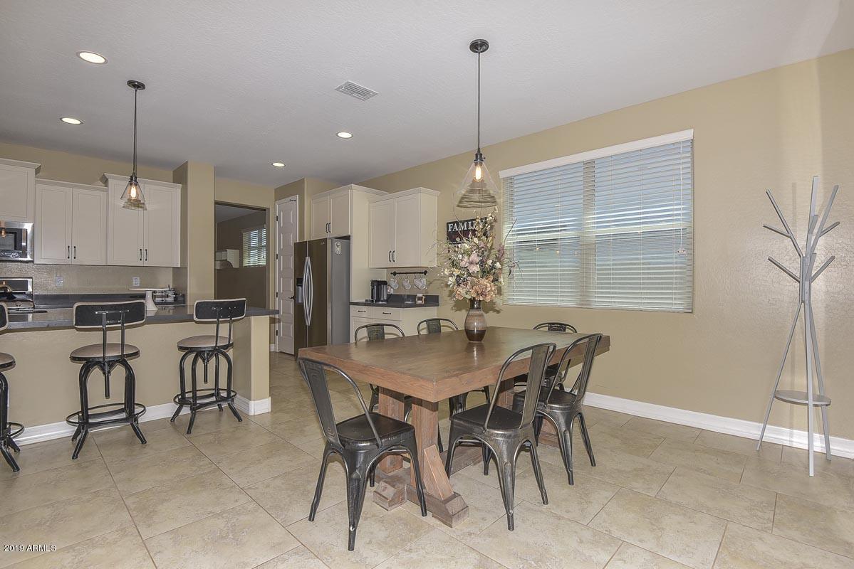 20499 West Stone Hill Road Buckeye, AZ 85396 - Photo 8 of 39 Breakfast Room-ehlen