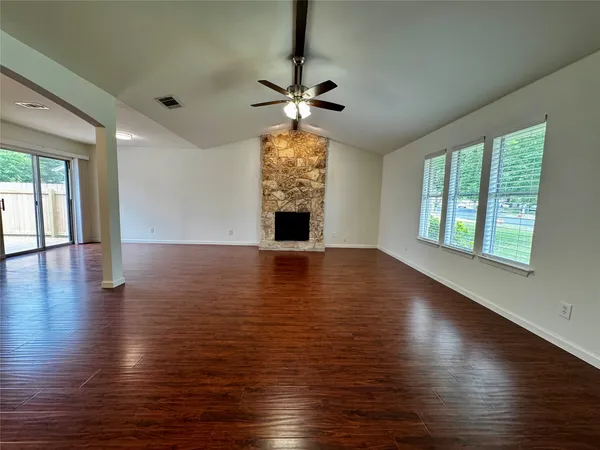 $2,550 | 11215 Slippery Elm Trail, Austin, TX 78750