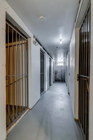 $2,200 | 15 Isabella Avenue, Unit 2R, Bayonne, NJ 07002