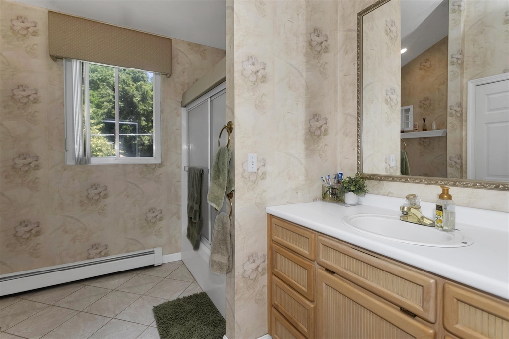447 Loring Road Barre, MA 01005 - Photo 13 of 36