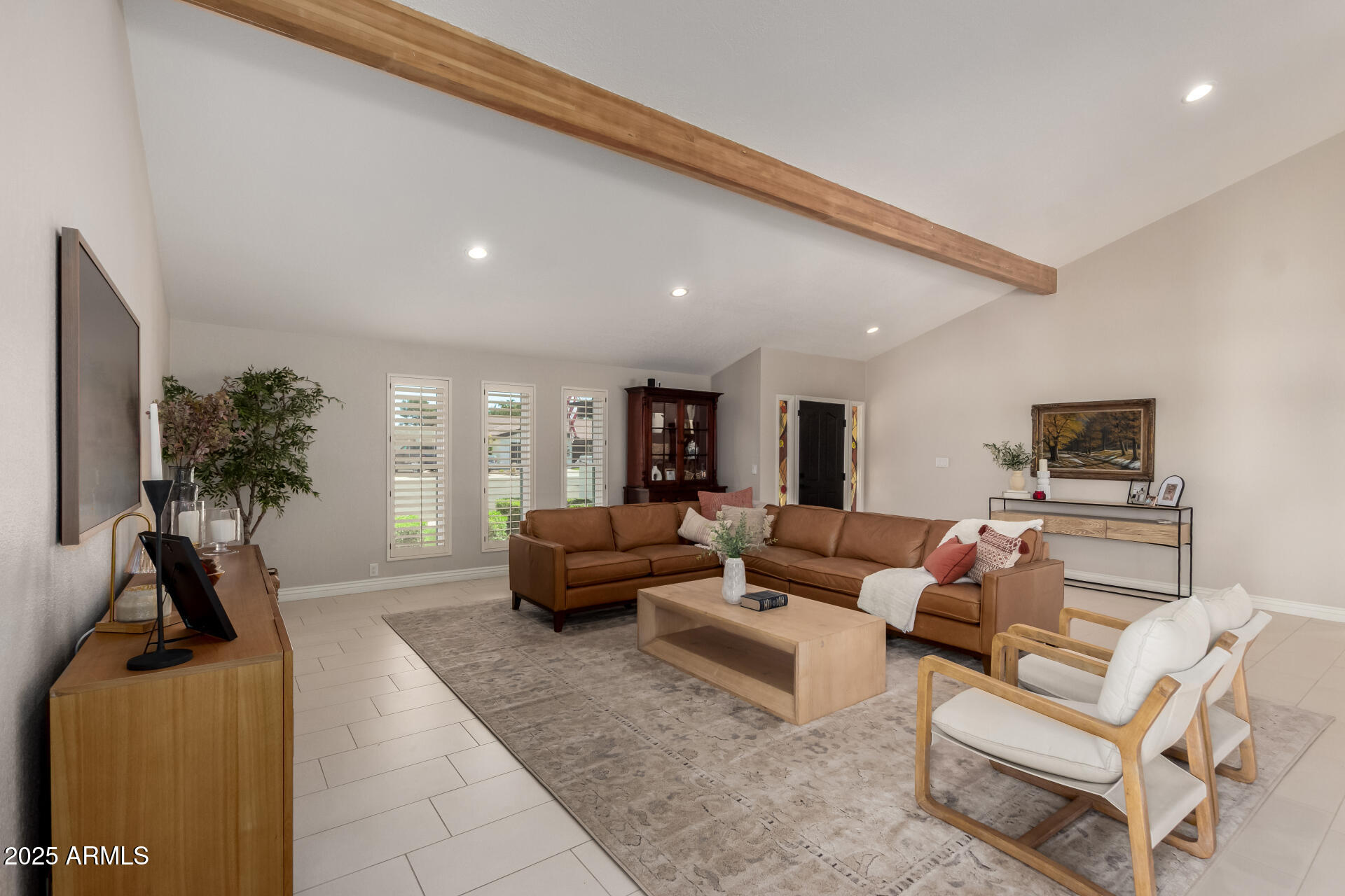 5618 South Spyglass Road Tempe, AZ 85283 - Photo 4 of 43 Vaulted Ceilings
