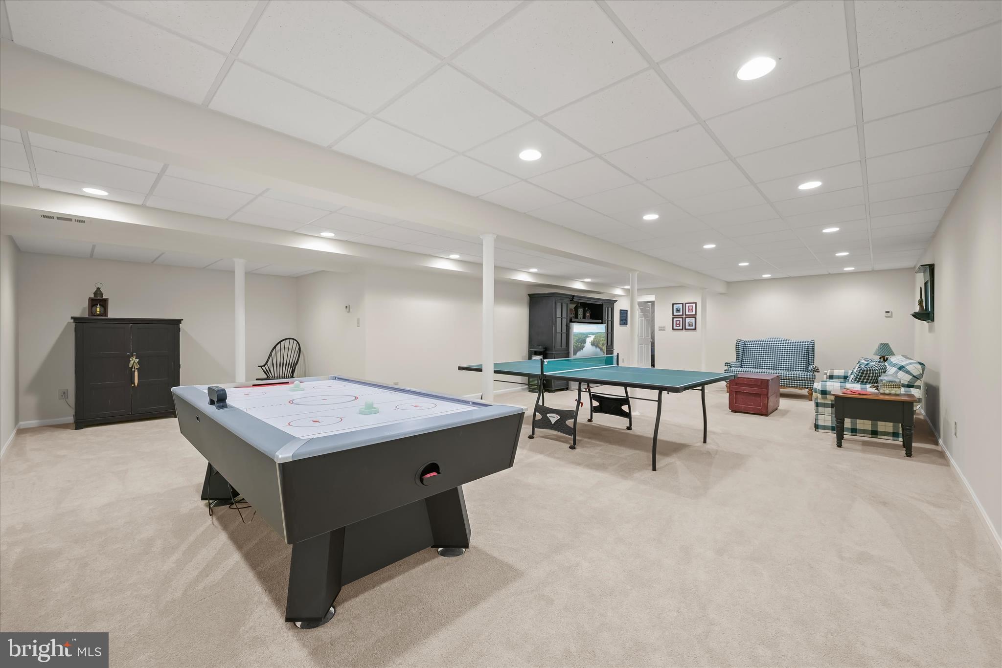 6735 Mink Hollow Road Highland, MD 20777 - Photo 39 of 58 a room with furniture and pool table