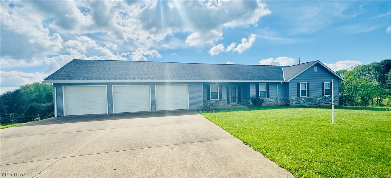 2533 Oak Hill Road Cutler, OH 45724 - Photo 2 of 37