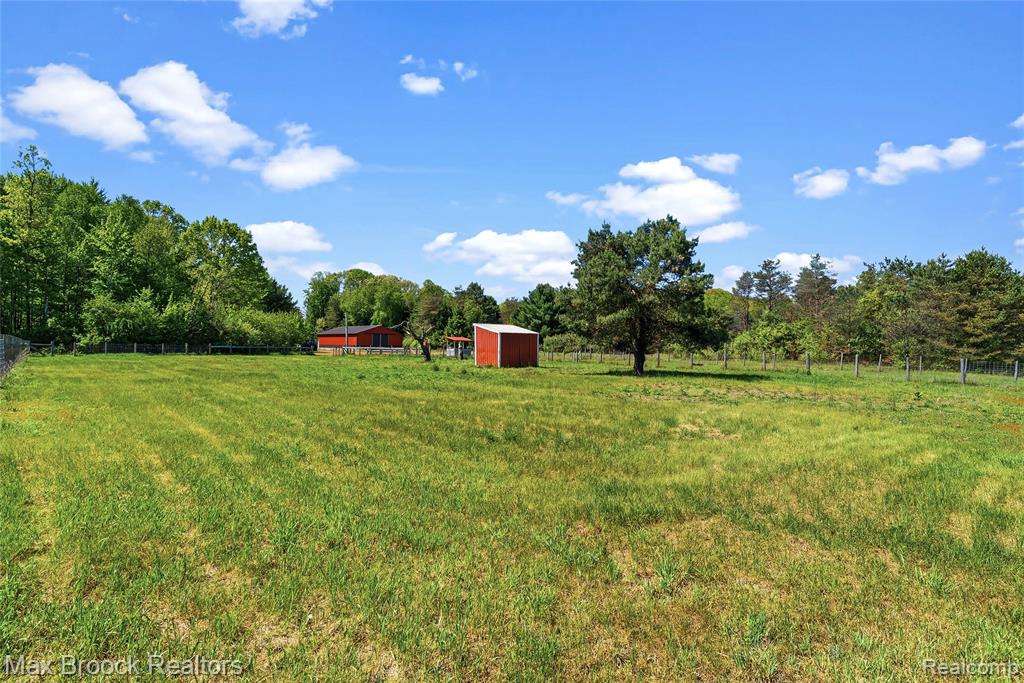 892 Barnes Lake Road Columbiaville, MI 48421 - Photo 45 of 85