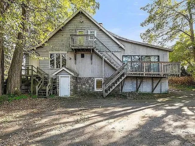 $729,900 | 105 Hartford Turnpike, Shrewsbury, MA 01545