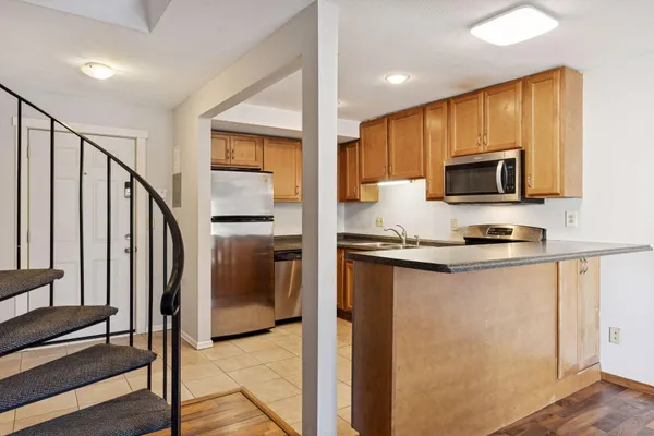 $69,900 | 7236 72nd Lane North, Unit 204, Brooklyn Park, MN 55428