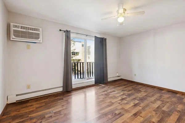 $69,900 | 7236 72nd Lane North, Unit 204, Brooklyn Park, MN 55428