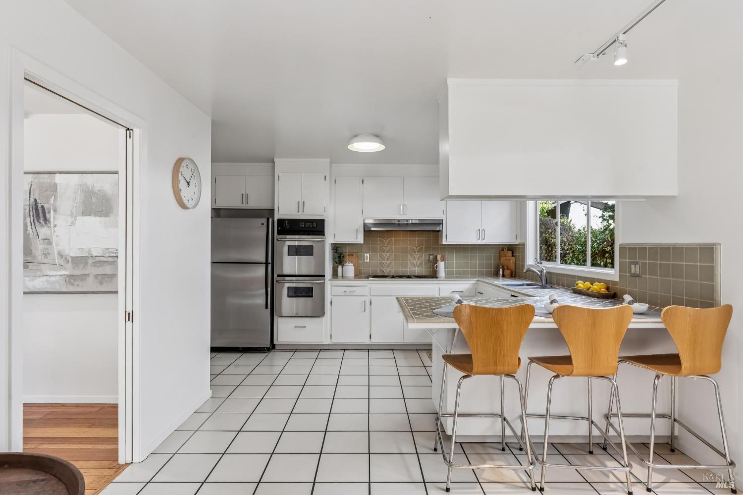 266 Riviera Drive San Rafael, CA 94901 - Photo 12 of 45