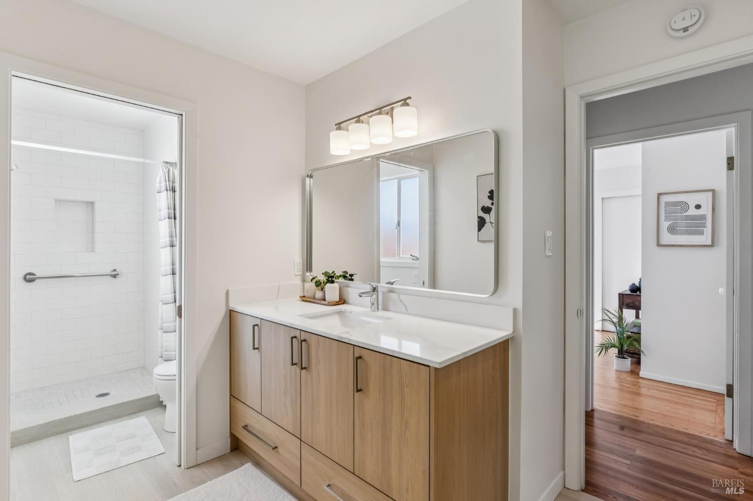 266 Riviera Drive San Rafael, CA 94901 - Photo 30 of 45 Bathroom 2 - Primary