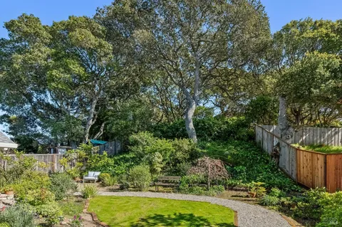 $1,589,000 | 266 Riviera Drive, San Rafael, CA 94901