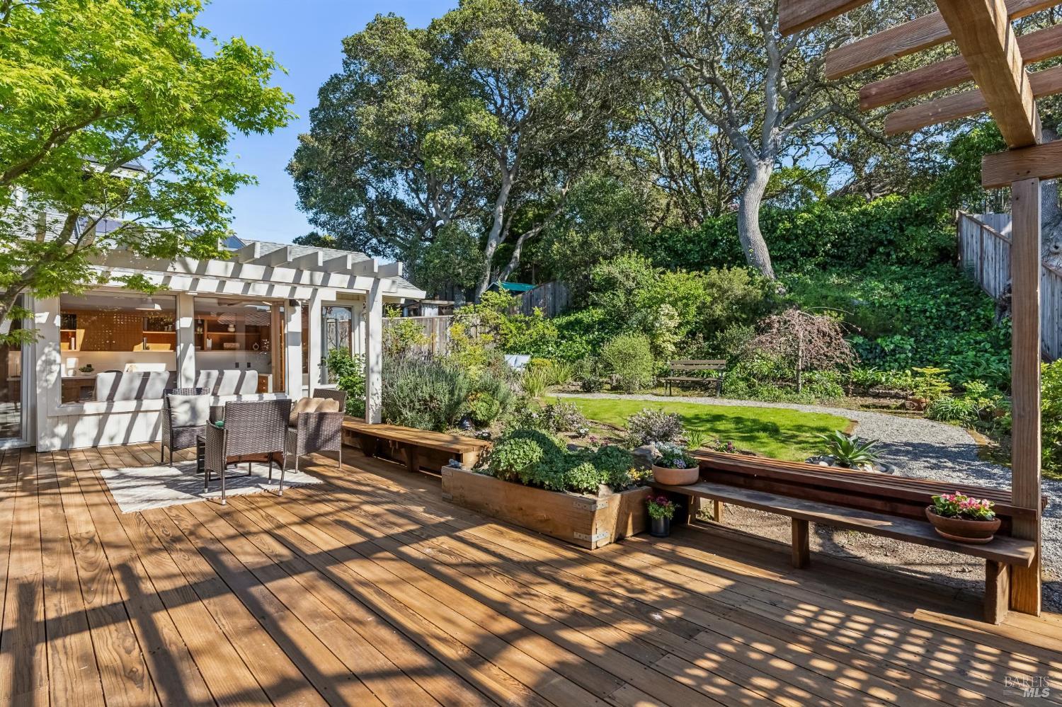 266 Riviera Drive San Rafael, CA 94901 - Photo 4 of 45