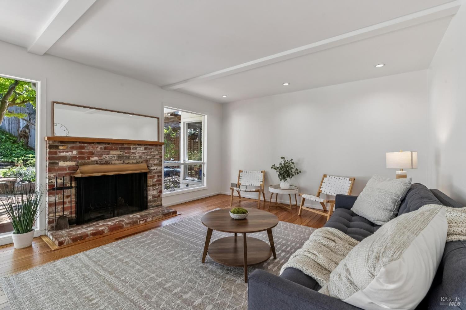 266 Riviera Drive San Rafael, CA 94901 - Photo 7 of 45