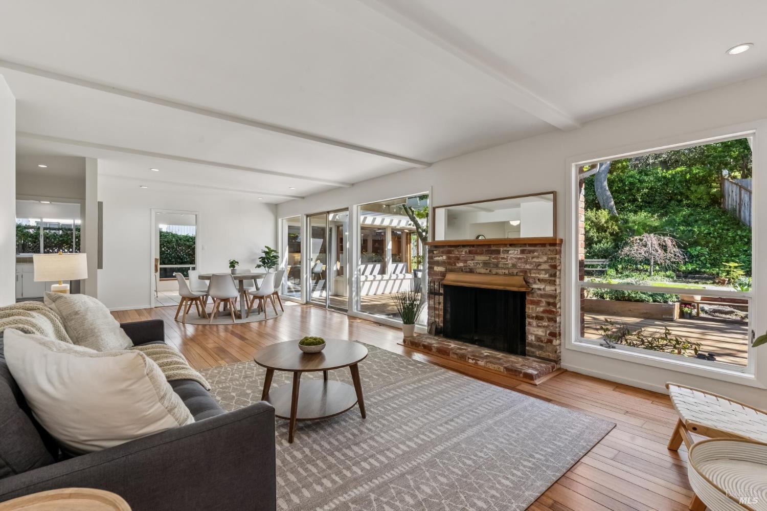 266 Riviera Drive San Rafael, CA 94901 - Photo 8 of 45