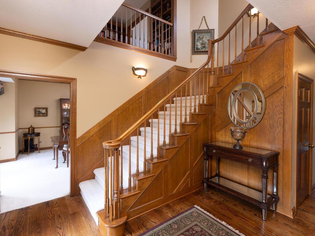 10300 Antlers Ridge Eden Prairie, MN 55347 - Photo 12 of 61 Gallery Image 12