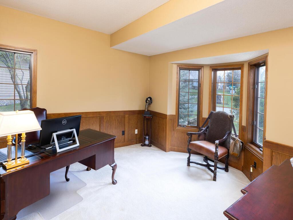 10300 Antlers Ridge Eden Prairie, MN 55347 - Photo 13 of 61 Gallery Image 13