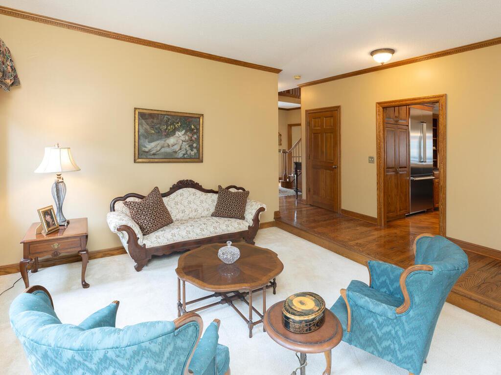 10300 Antlers Ridge Eden Prairie, MN 55347 - Photo 17 of 61 Gallery Image 17