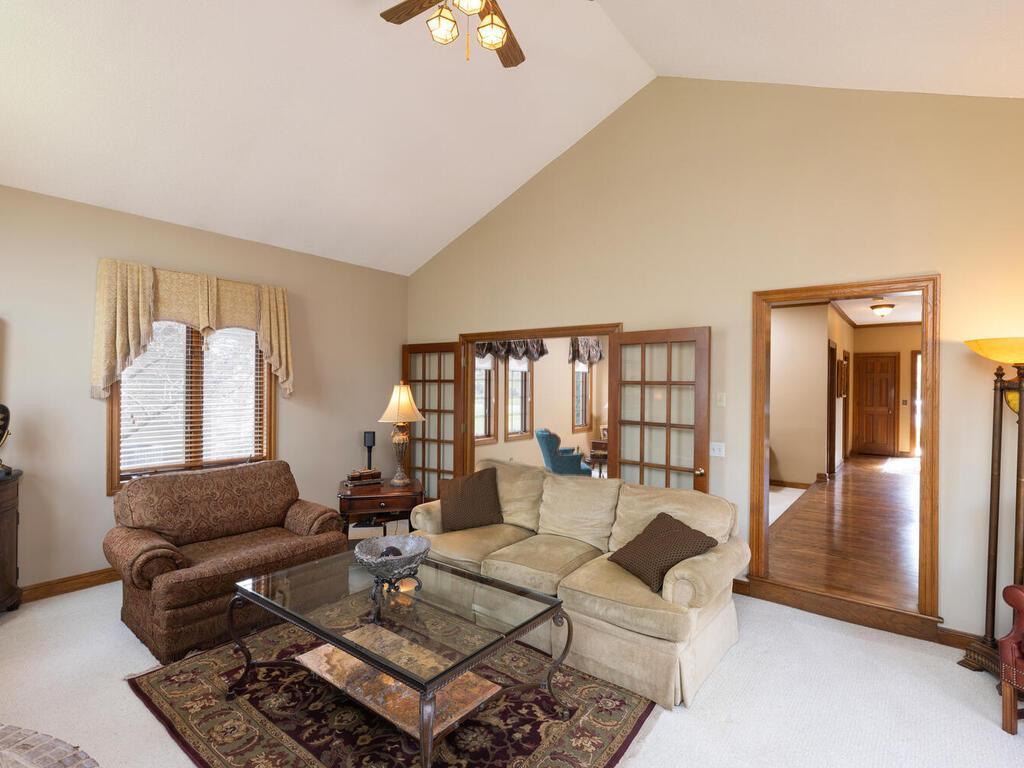 10300 Antlers Ridge Eden Prairie, MN 55347 - Photo 20 of 61 Gallery Image 20