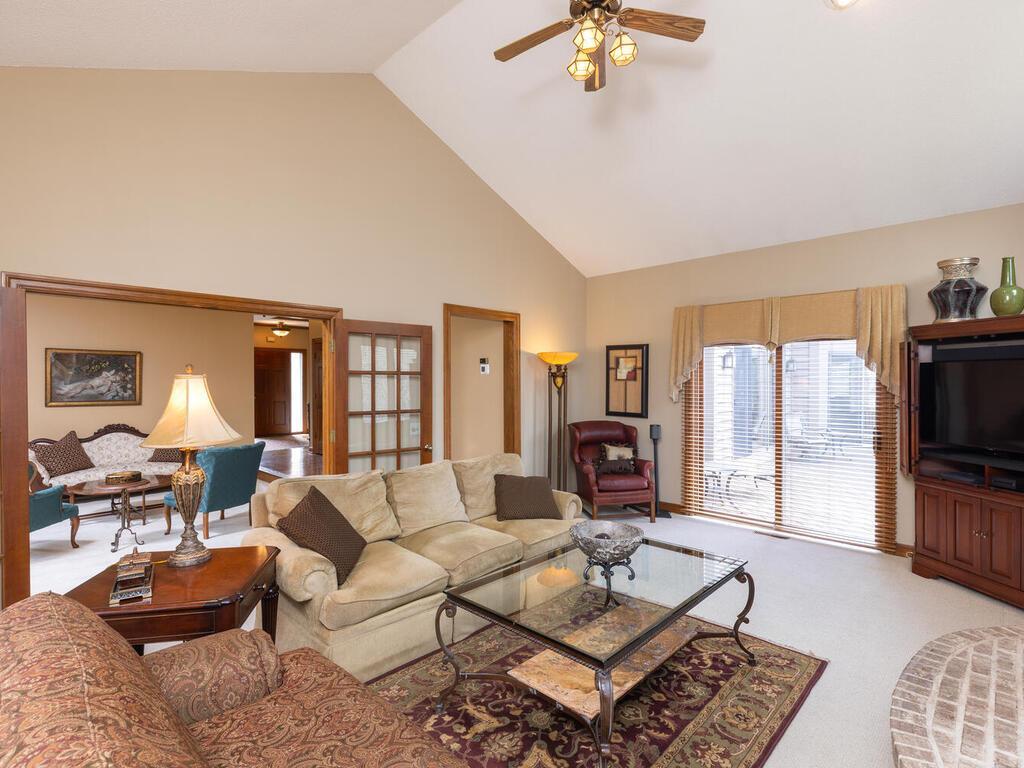 10300 Antlers Ridge Eden Prairie, MN 55347 - Photo 21 of 61 Gallery Image 21