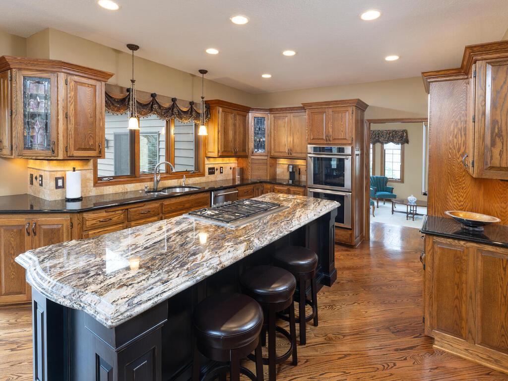 10300 Antlers Ridge Eden Prairie, MN 55347 - Photo 22 of 61 Gallery Image 22
