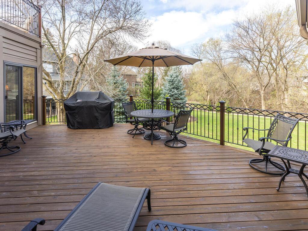 10300 Antlers Ridge Eden Prairie, MN 55347 - Photo 31 of 61 Gallery Image 31