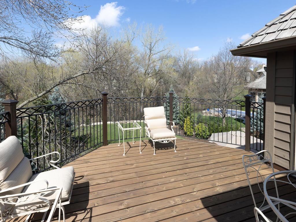 10300 Antlers Ridge Eden Prairie, MN 55347 - Photo 40 of 61 Gallery Image 40