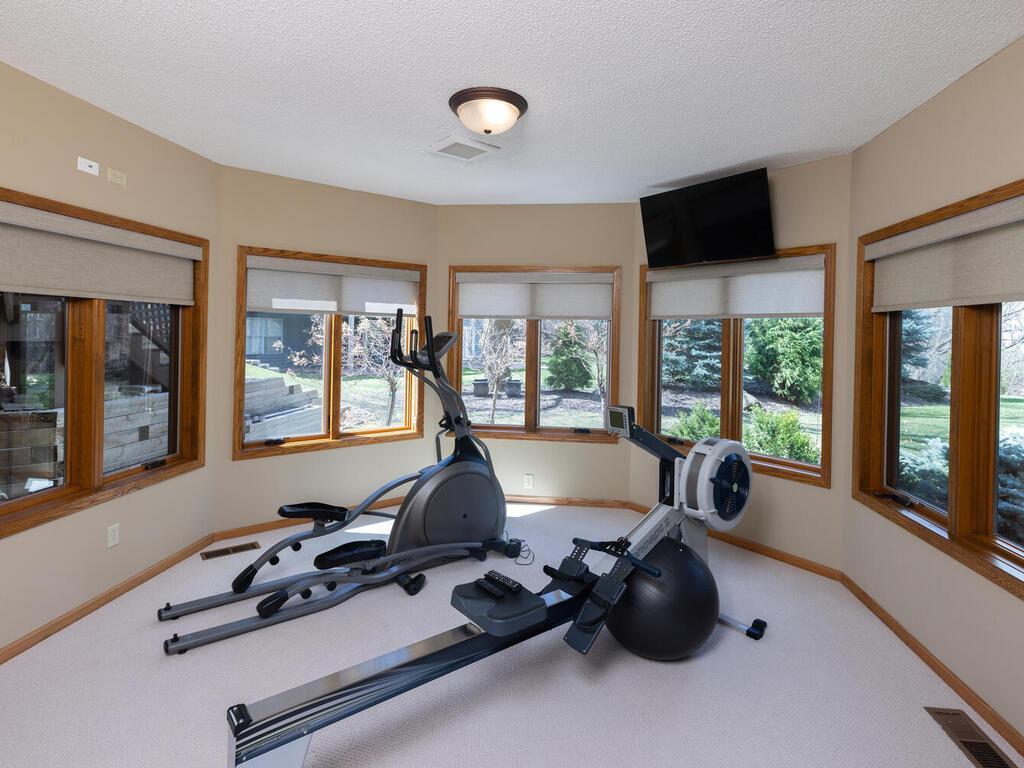 10300 Antlers Ridge Eden Prairie, MN 55347 - Photo 53 of 61 Gallery Image 53