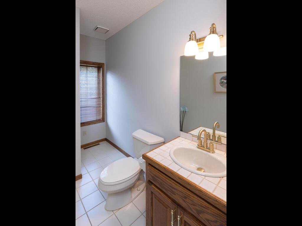 10300 Antlers Ridge Eden Prairie, MN 55347 - Photo 55 of 61 Gallery Image 55