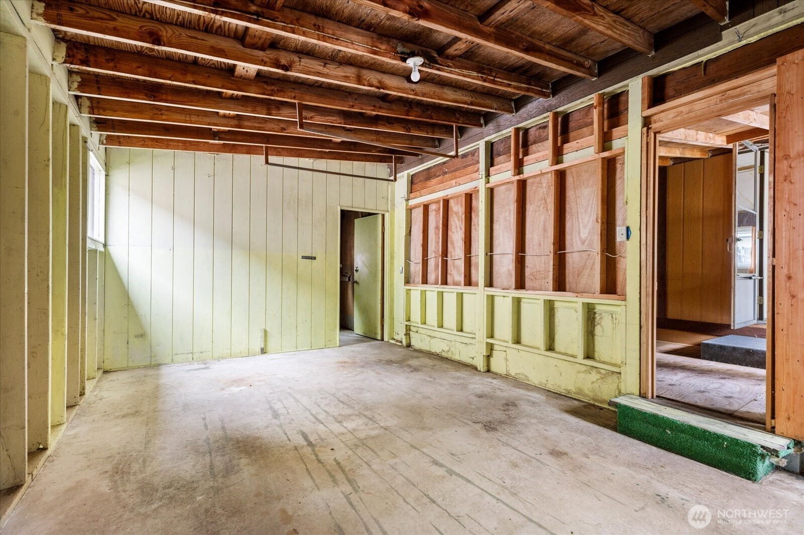 1361 North Goldie Road, Unit 16 Oak Harbor, WA 98277 - Photo 23 of 30