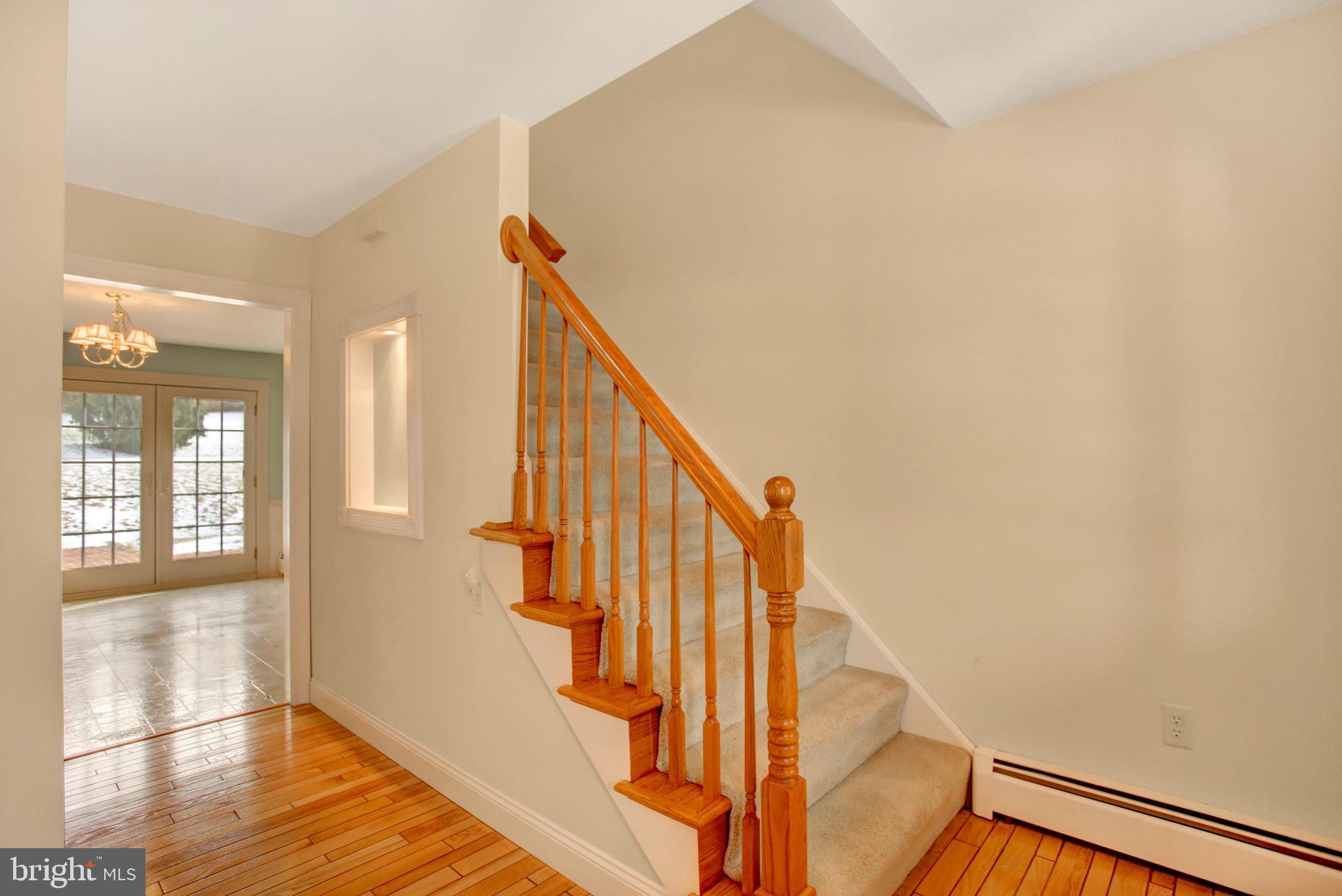 202 South Ridge Road Boiling Springs, PA 17007 - Photo 9 of 36 a view of an entryway with wooden floor